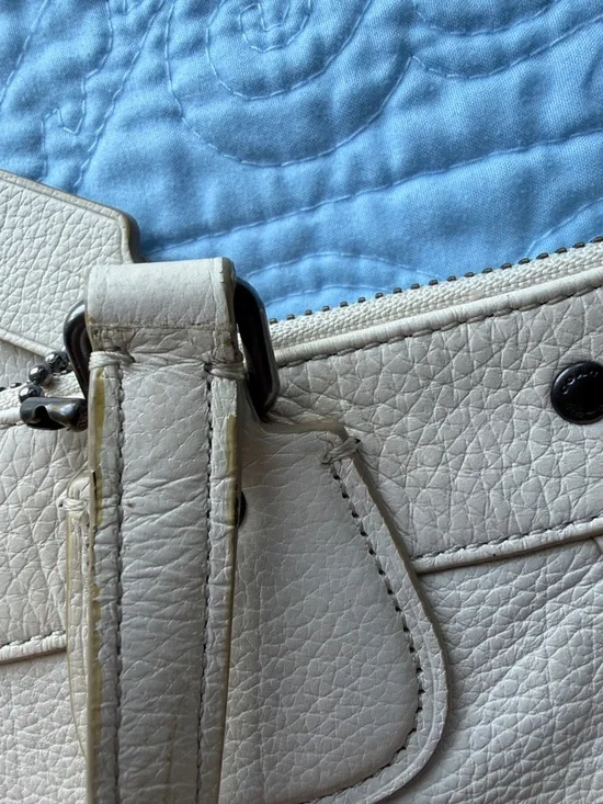 Coach Cream Pebbled Leather Satchel 12x9 with Scarf Accent and Matching Wallet - Picture 5 of 6